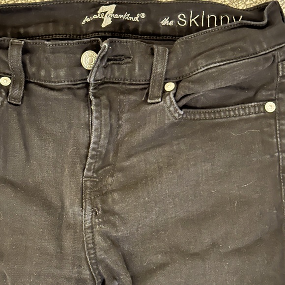7 For All Mankind ‘the Skinny’ black jeans - worn, good condition; size 26 - Picture 4 of 4